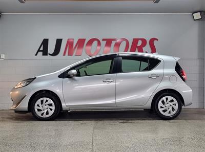 2021 Toyota Aqua - Thumbnail