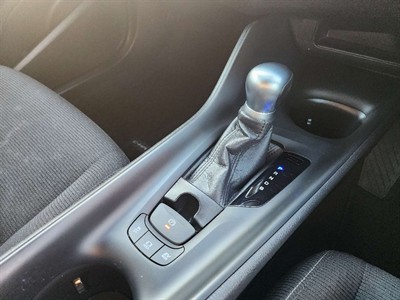 2017 Toyota C-HR - Thumbnail