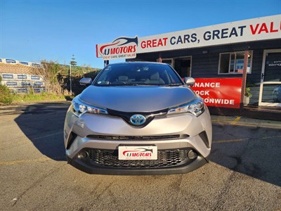 2017 Toyota C-HR - Thumbnail