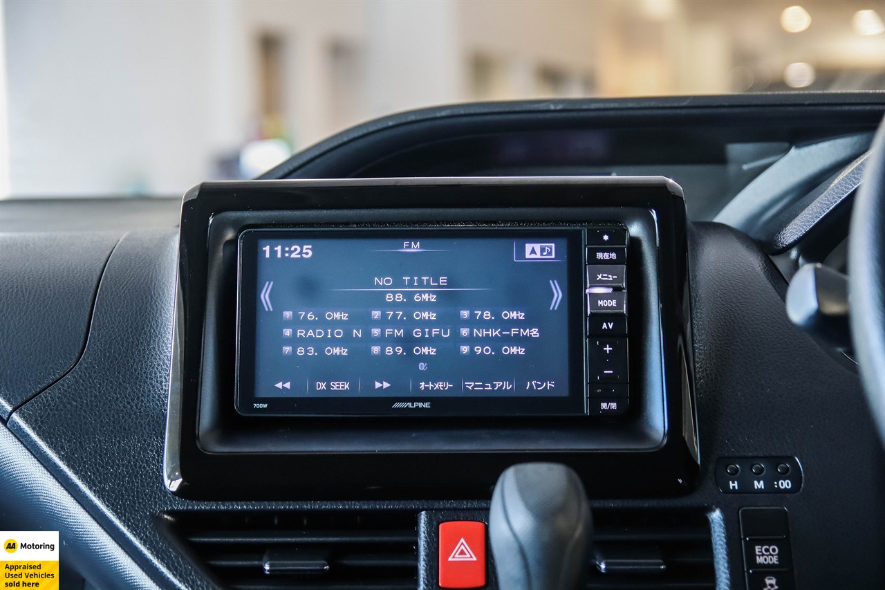 2014 Toyota Voxy