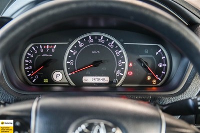 2014 Toyota Voxy - Thumbnail