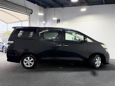 2010 Toyota Vellfire - Thumbnail