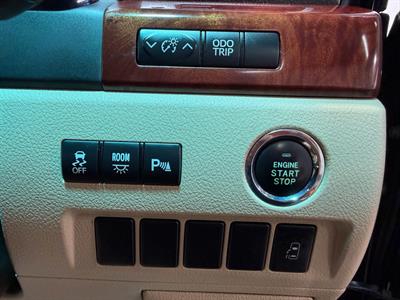 2010 Toyota Vellfire - Thumbnail