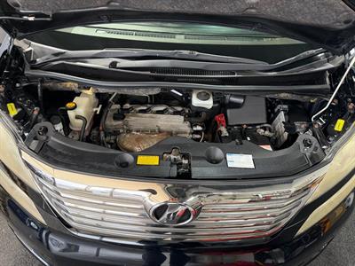 2010 Toyota Vellfire - Thumbnail