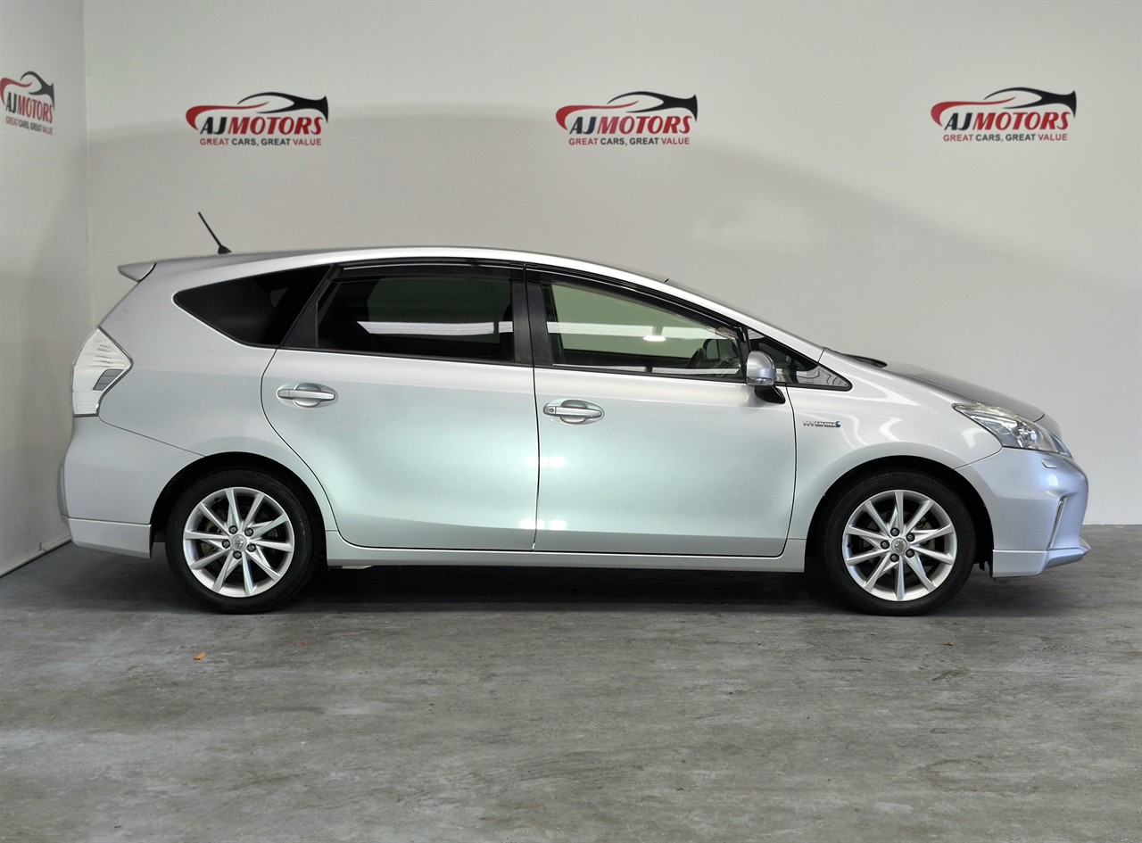 2013 Toyota Prius Alpha