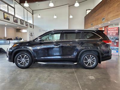 2020 Toyota Highlander - Thumbnail