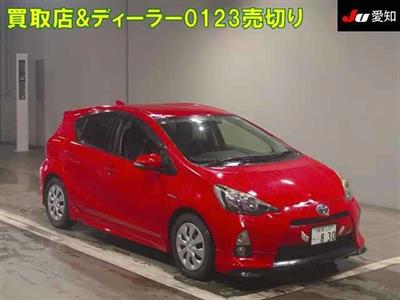 2013 Toyota Aqua - Thumbnail