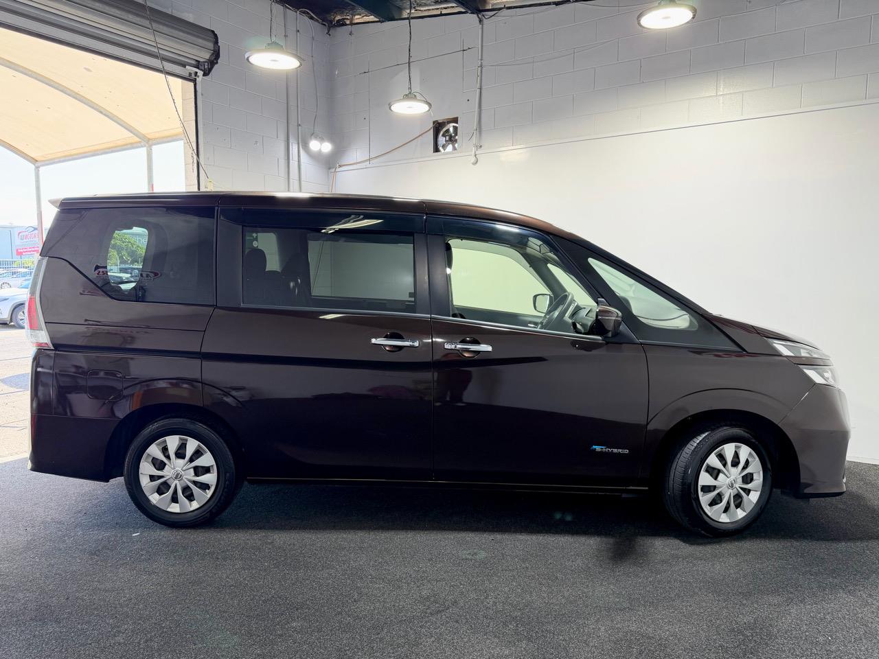 2017 Nissan Serena
