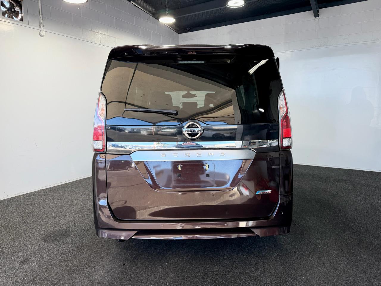 2017 Nissan Serena