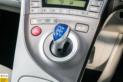 2014 Toyota Prius - Thumbnail