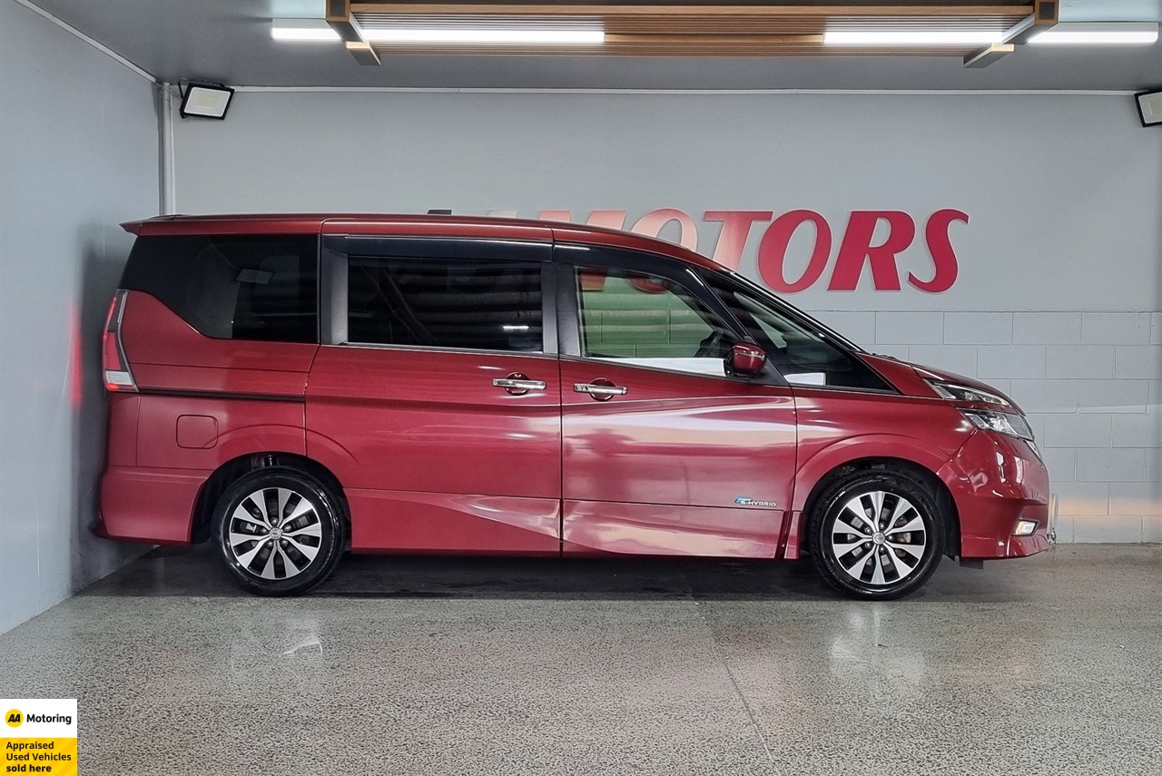 2017 Nissan Serena