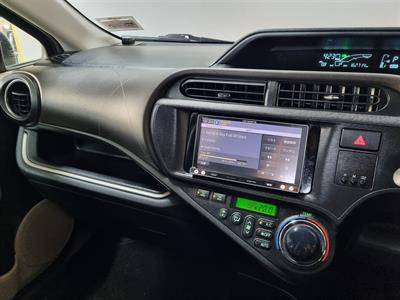 2014 Toyota Aqua - Thumbnail