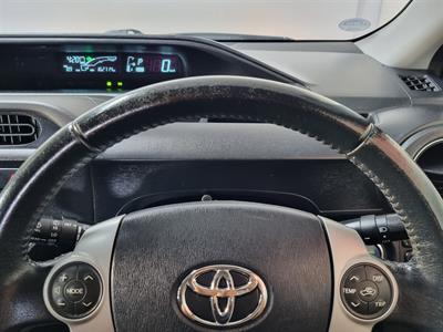 2014 Toyota Aqua - Thumbnail
