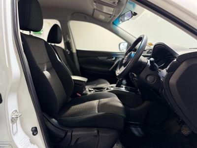 2022 Nissan X-Trail - Thumbnail