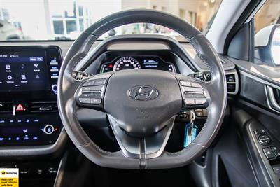 2022 Hyundai IONIQ - Thumbnail