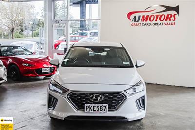 2022 Hyundai IONIQ - Thumbnail