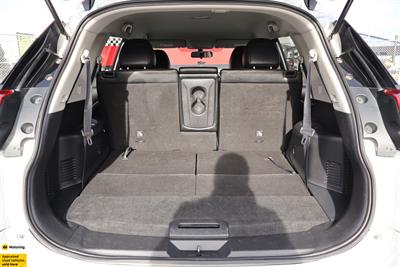 2022 Nissan X-Trail - Thumbnail