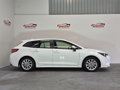 2022 Toyota Corolla - Thumbnail