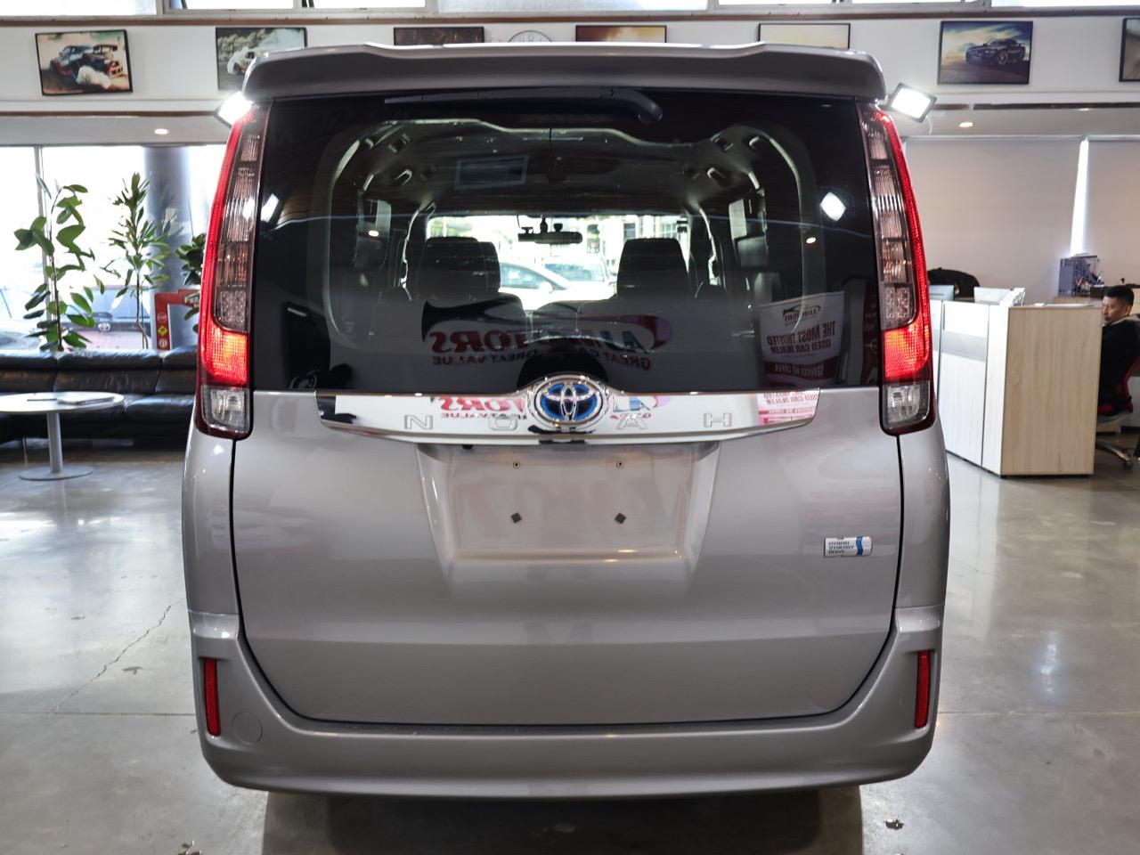 2015 Toyota Noah