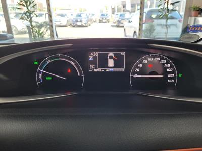 2016 Toyota Sienta - Thumbnail