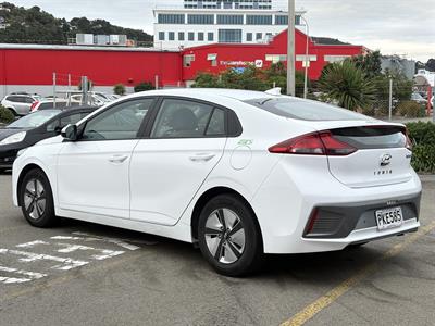 2022 Hyundai IONIQ - Thumbnail