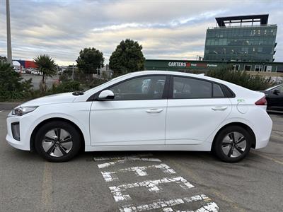 2022 Hyundai IONIQ - Thumbnail