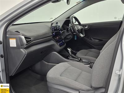 2022 Hyundai IONIQ - Thumbnail