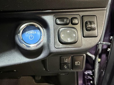 2018 Toyota Aqua - Thumbnail