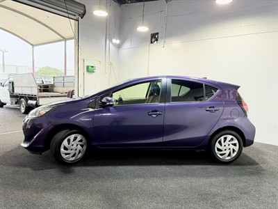 2018 Toyota Aqua - Thumbnail