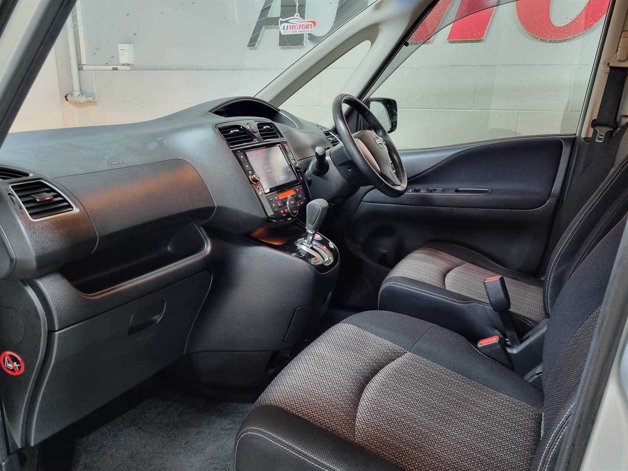 2014 Nissan Serena