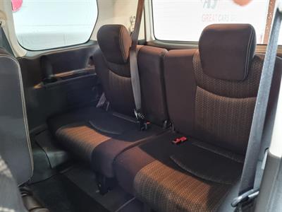 2014 Nissan Serena - Thumbnail