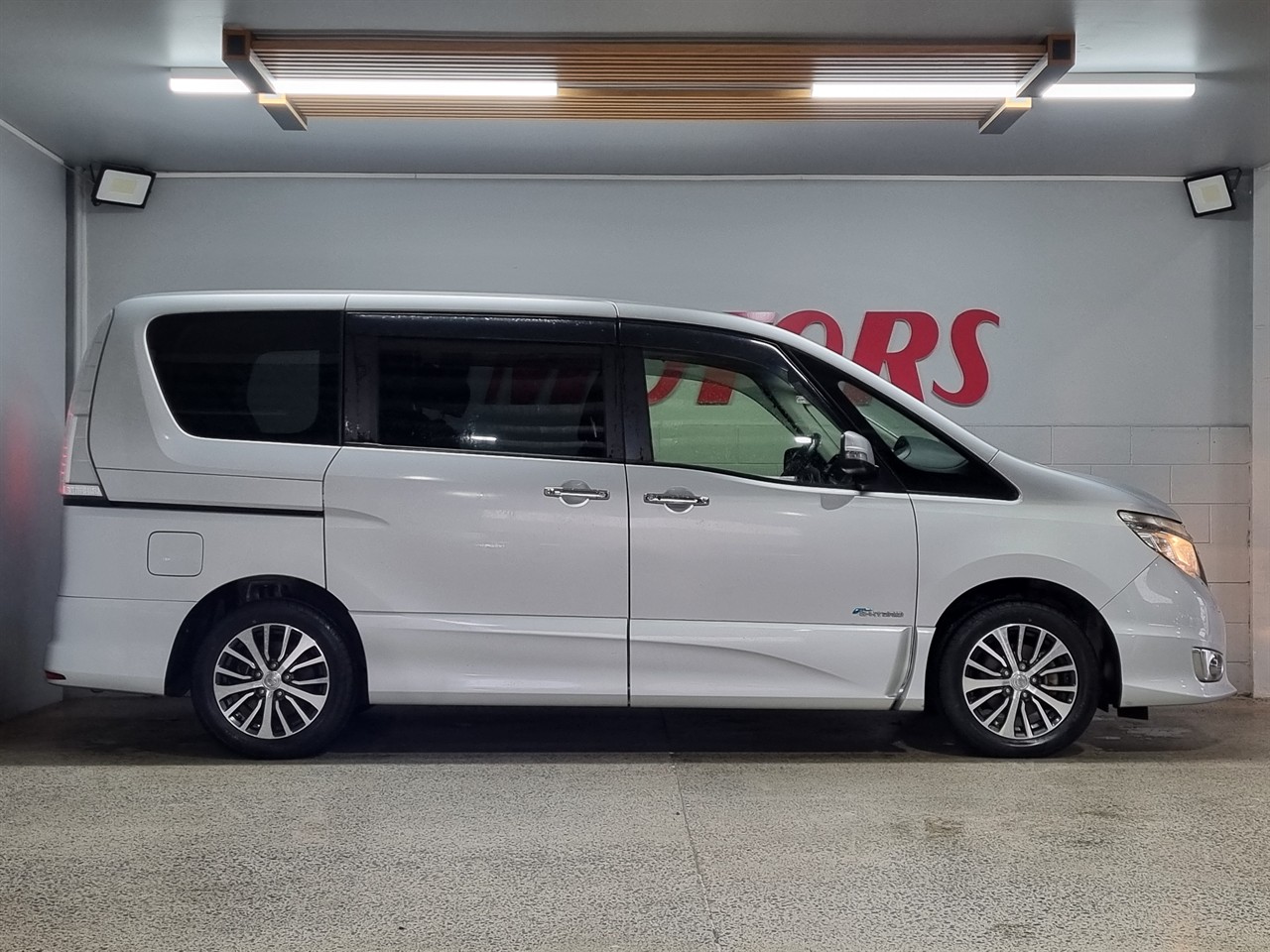 2014 Nissan Serena