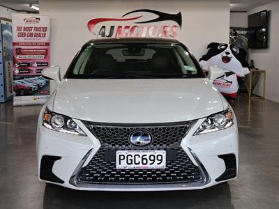 2020 Lexus CT 200h - Thumbnail