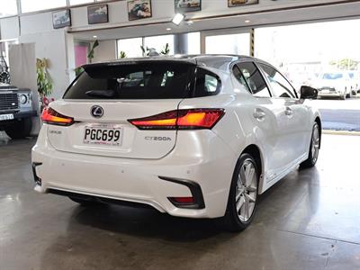 2020 Lexus CT 200h - Thumbnail