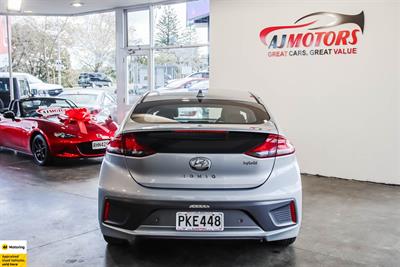 2022 Hyundai IONIQ - Thumbnail