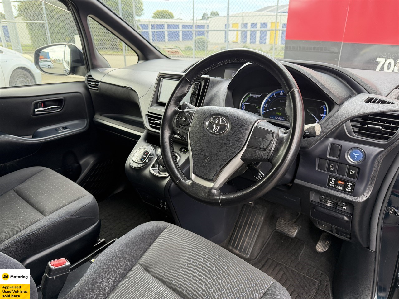 2014 Toyota Voxy