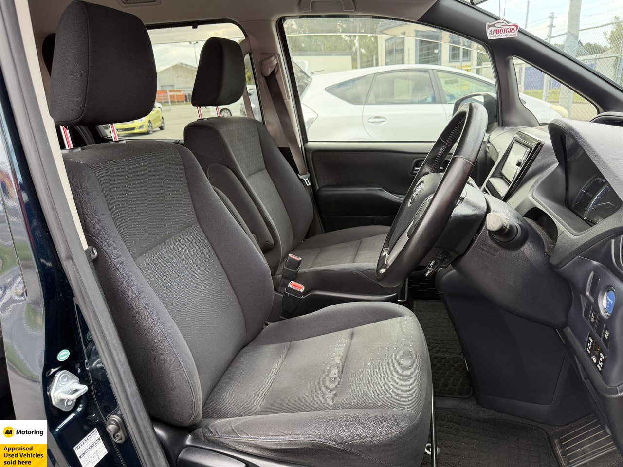 2014 Toyota Voxy