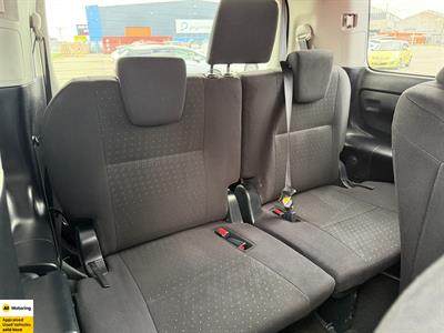 2014 Toyota Voxy - Thumbnail