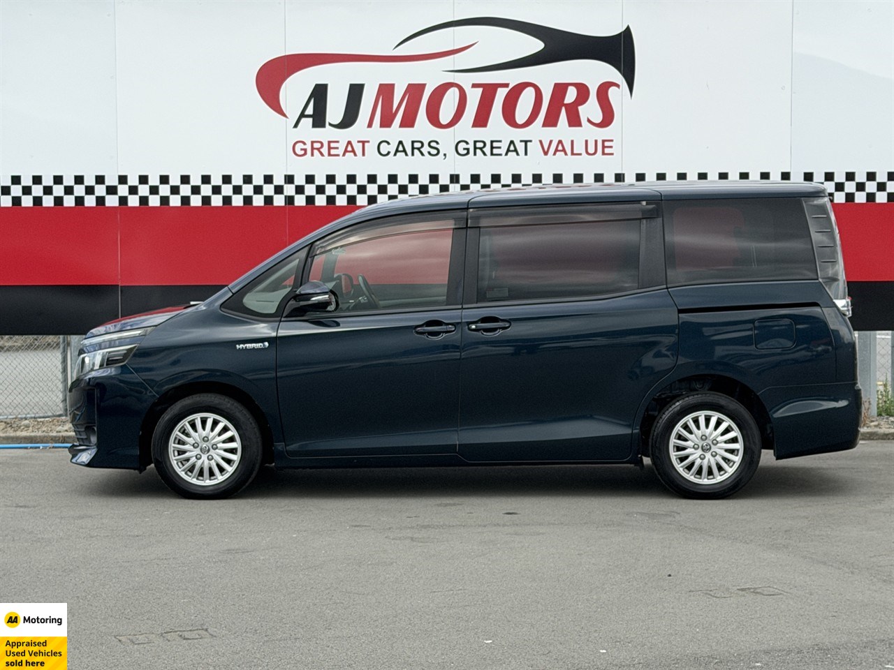 2014 Toyota Voxy