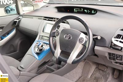 2011 Toyota Prius - Thumbnail