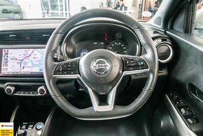 2020 Nissan Kicks - Thumbnail