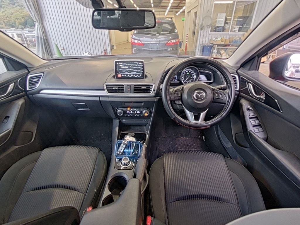 2014 Mazda Axela