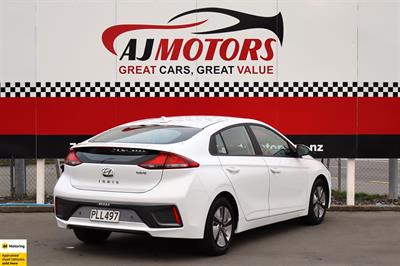 2022 Hyundai IONIQ - Thumbnail