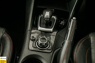 2014 Mazda Axela - Thumbnail