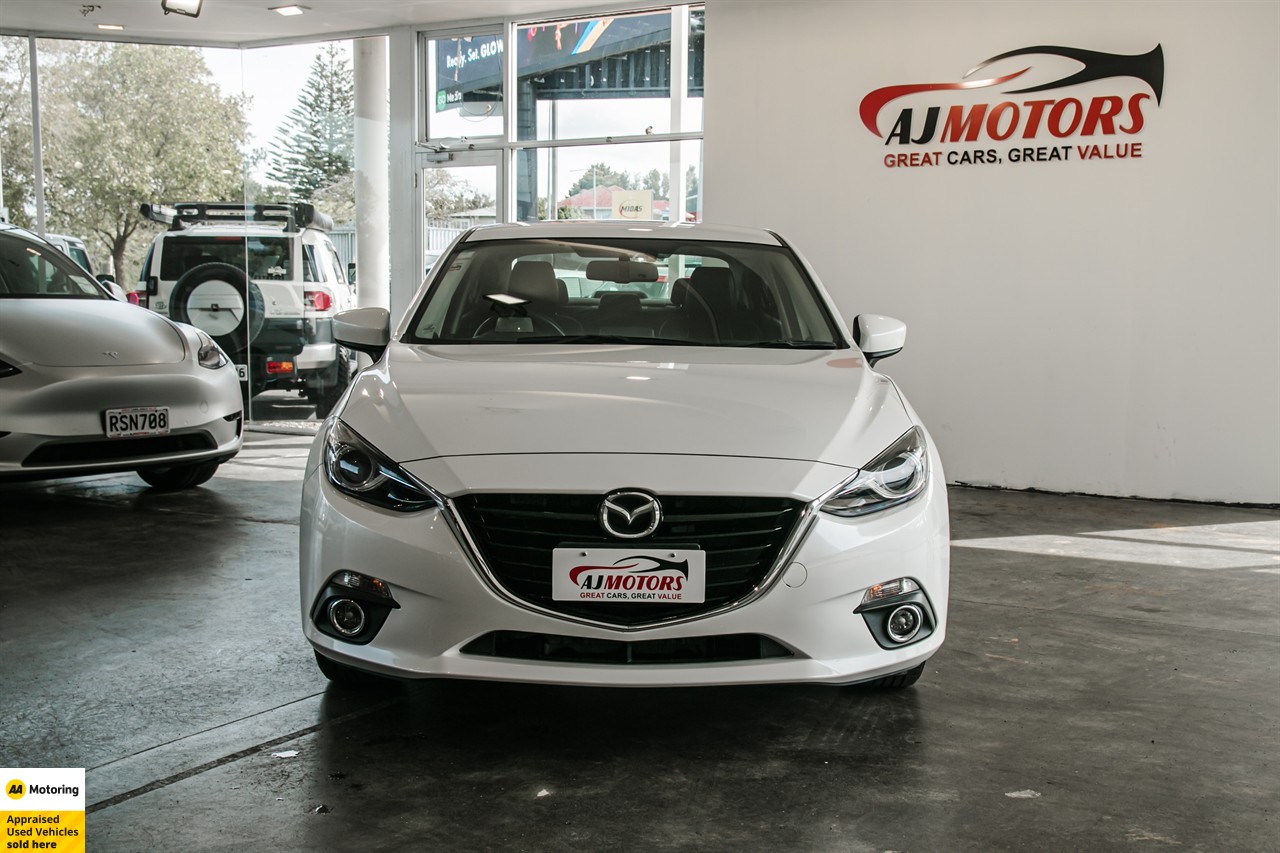 2014 Mazda Axela