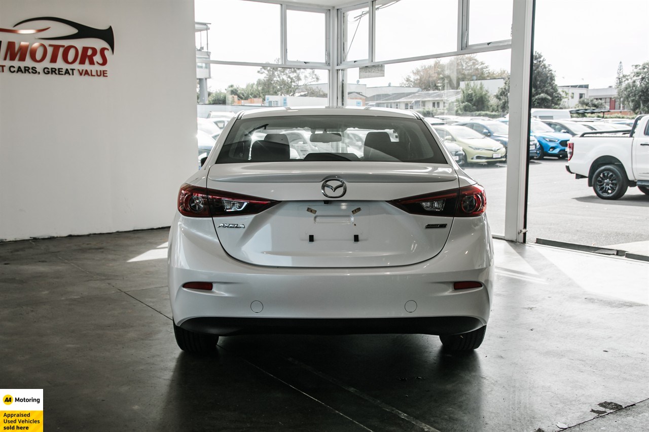 2014 Mazda Axela