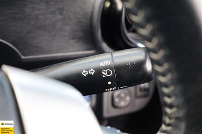 2015 Toyota Aqua - Thumbnail