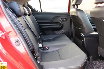 2015 Toyota Aqua - Thumbnail