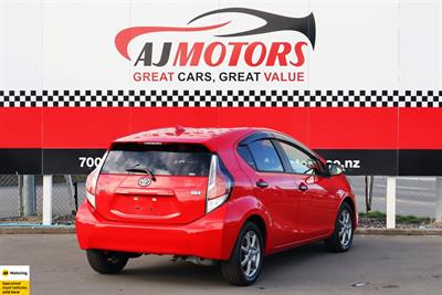 2015 Toyota Aqua - Thumbnail