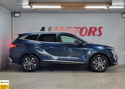 2024 Kia Sportage - Thumbnail